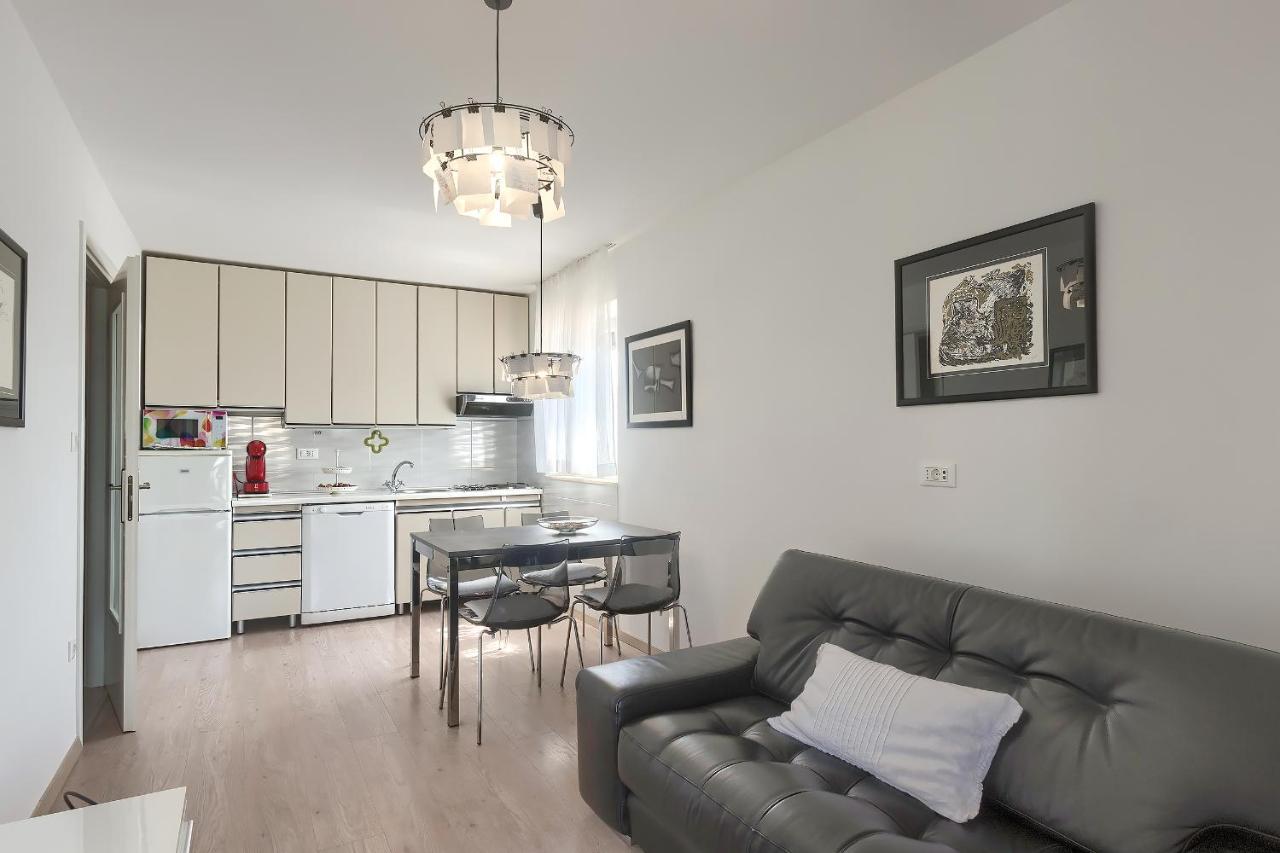 Apartments Palm View 로비니 외부 사진