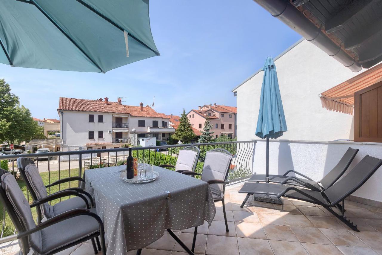 Apartments Palm View 로비니 외부 사진